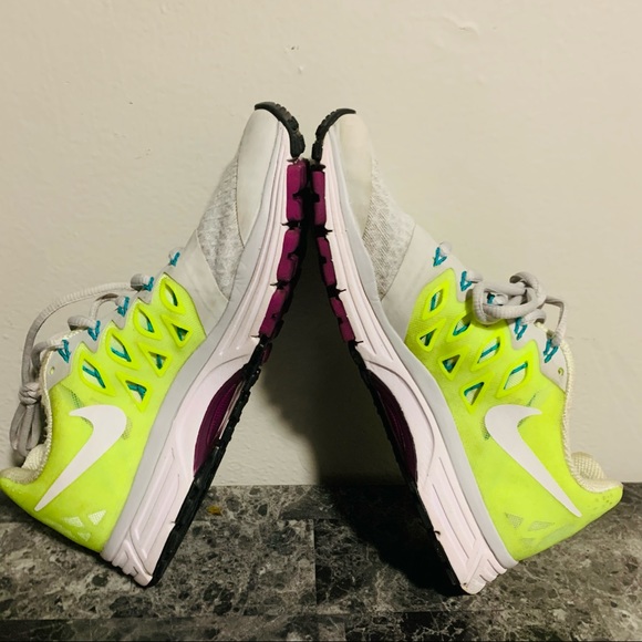 Nike Women’s Zoom Vomero 9 - Picture 6 of 8